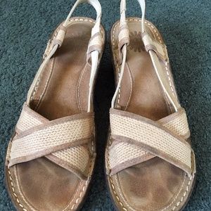 Women's Ugg Mayley slingback wedge sandals size 9